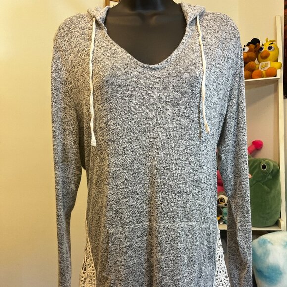 Paper + Tee Gray Knit Hooded Tunic Sweater Lace Hem Women’s Size 1X - Picture 1 of 6